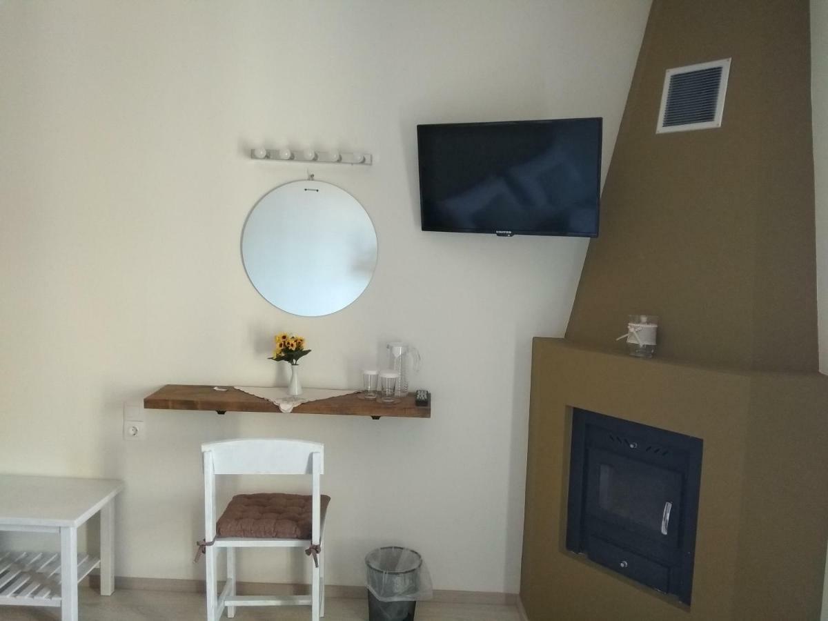 Karavos Hotel ปอร์เตเรีย ภายนอก รูปภาพ
