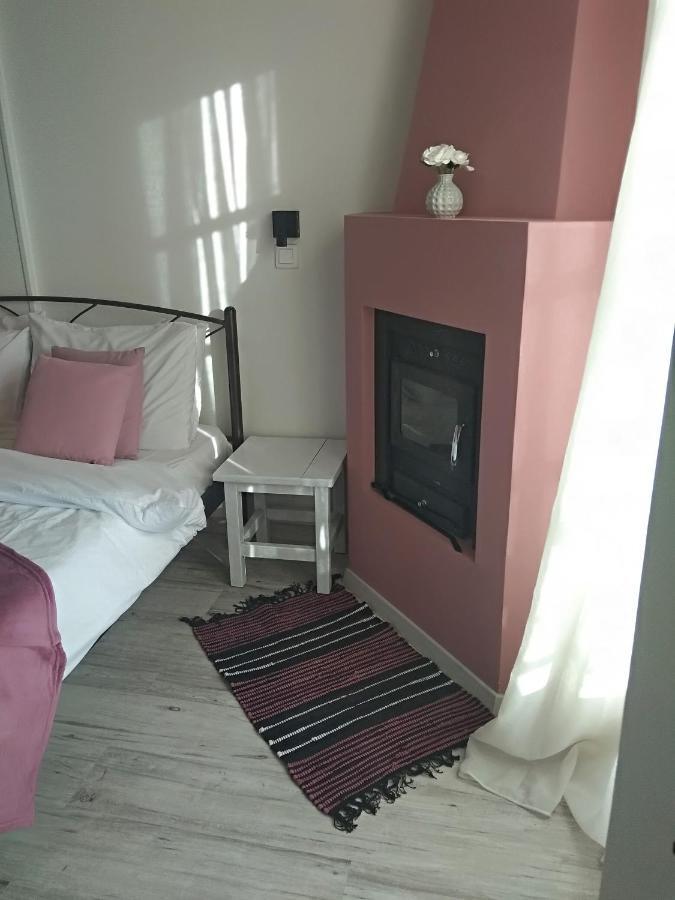 Karavos Hotel ปอร์เตเรีย ภายนอก รูปภาพ